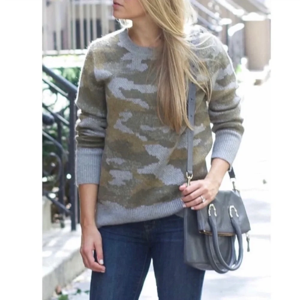 Banana Republic Wool Mohair Cotton Blend Camouflage Crewneck Sweater - Picture 5 of 16